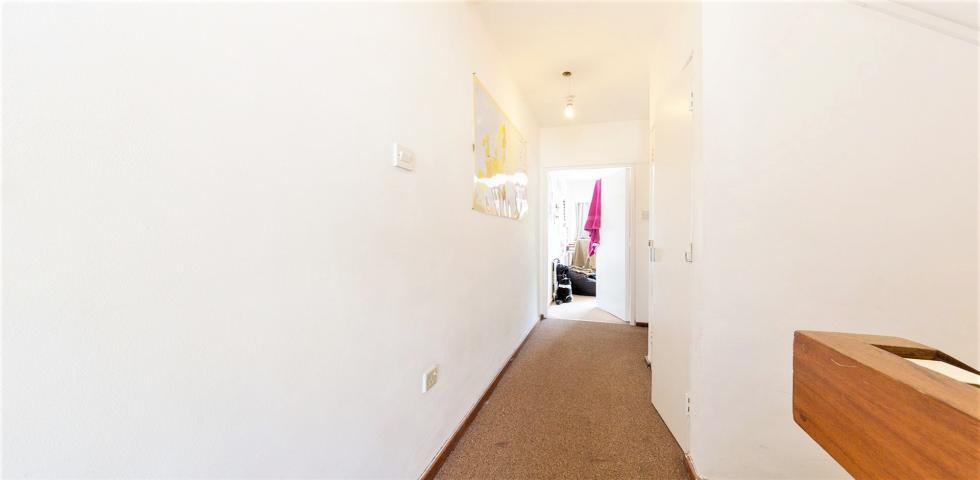 			3 Bedroom, 1 bath, 1 reception Flat			 SHERRIFF ROAD, WEST HAMPSTEAD